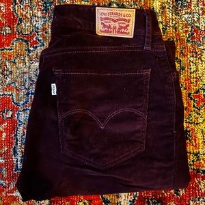 Levi bootcut burgundy corduroy 725